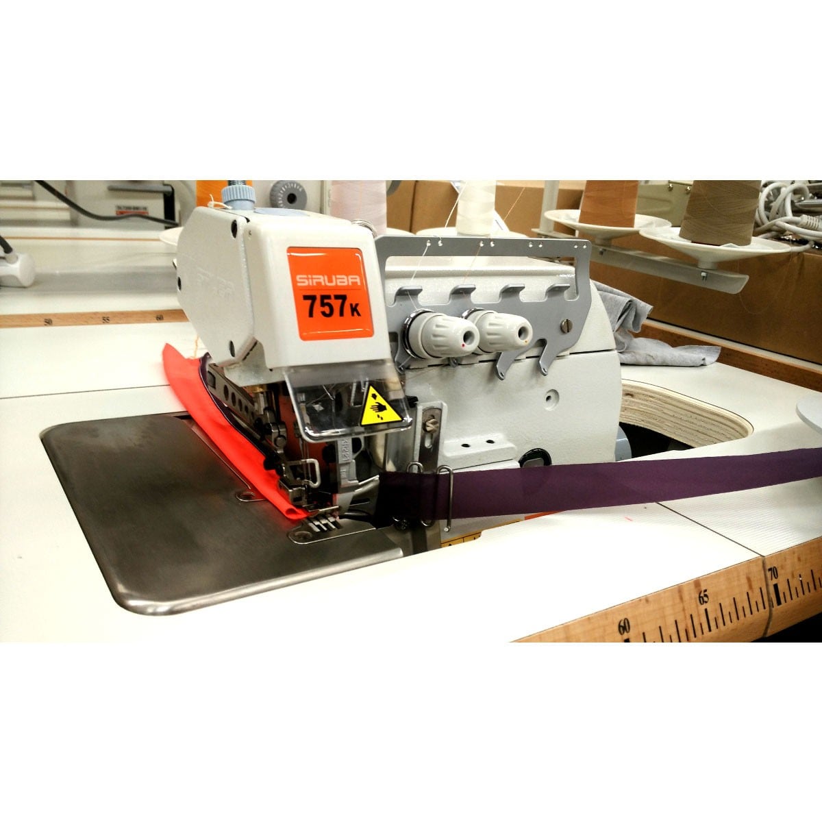SIRUBA 757L-401M8-50/TA kettingsteekmachine