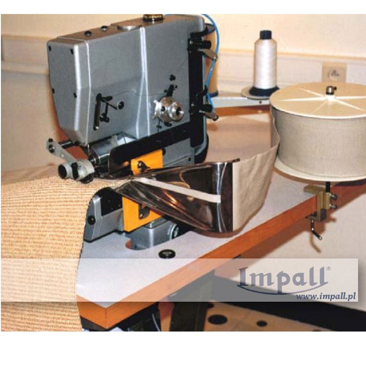 TITAN DK 3700C tapijtbiesmachine